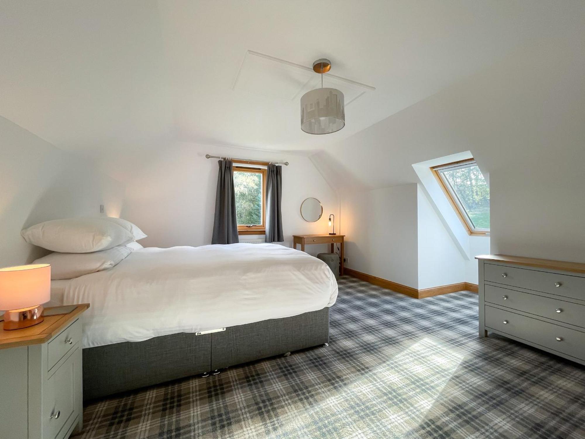 Loch Lomond Luxury Lodges Драймен Экстерьер фото