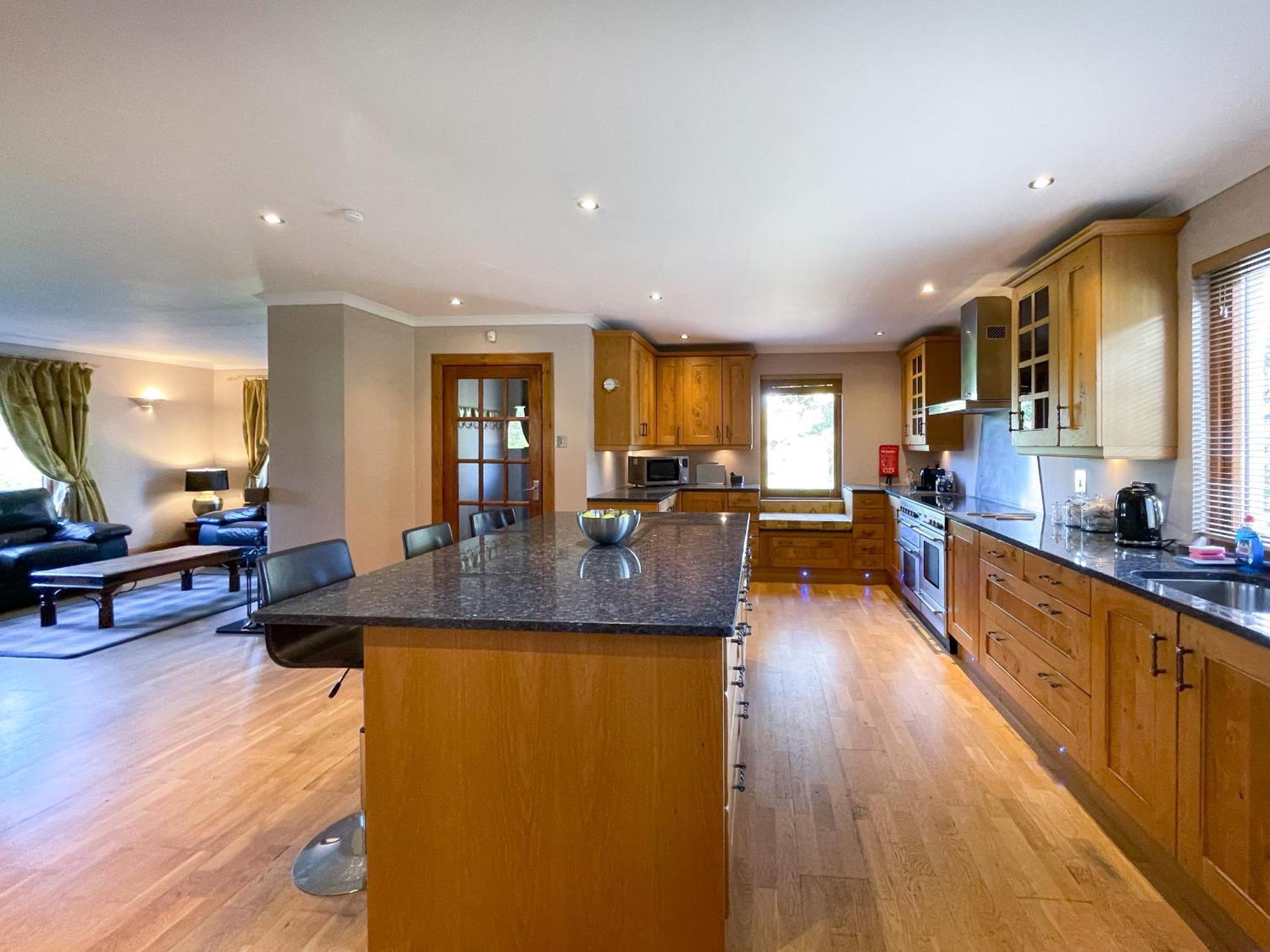 Loch Lomond Luxury Lodges Драймен Экстерьер фото